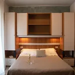 Otel Crystal