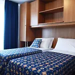 Hotel Crystal 3*