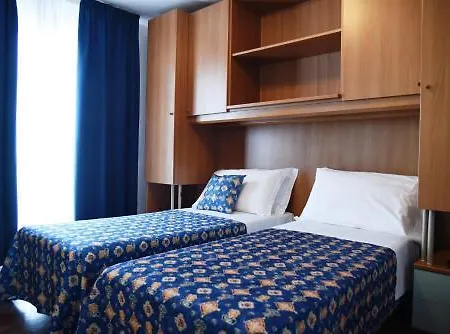 Hotel Crystal 3*