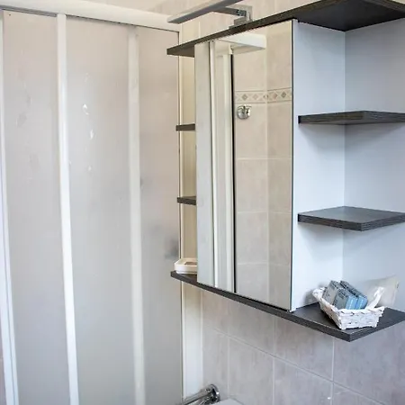 كريستال فندق